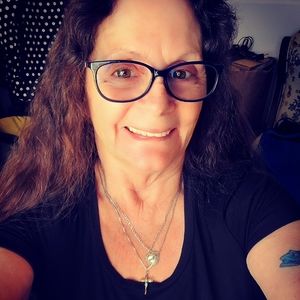 Meet your Posher, Pamela
